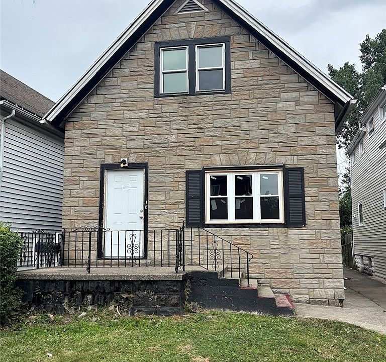 1st image of 1068 E Lovejoy St
