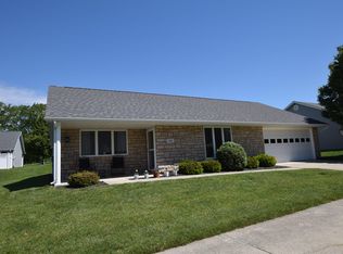 943 E Lawn Ave APT 33, Urbana, OH 43078