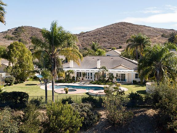 5th image of 2111 Bennington Ct