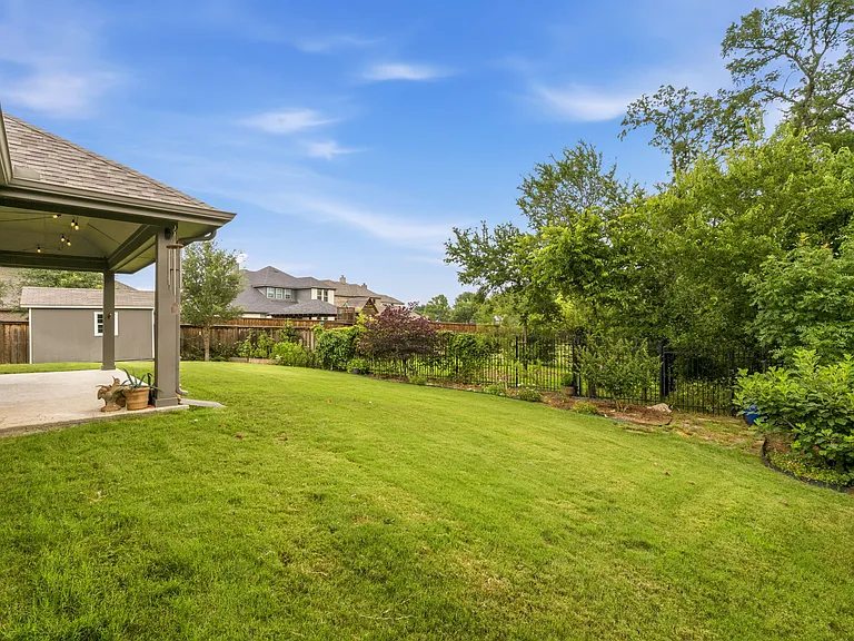 3828 Pine Valley Ln — Photo 36