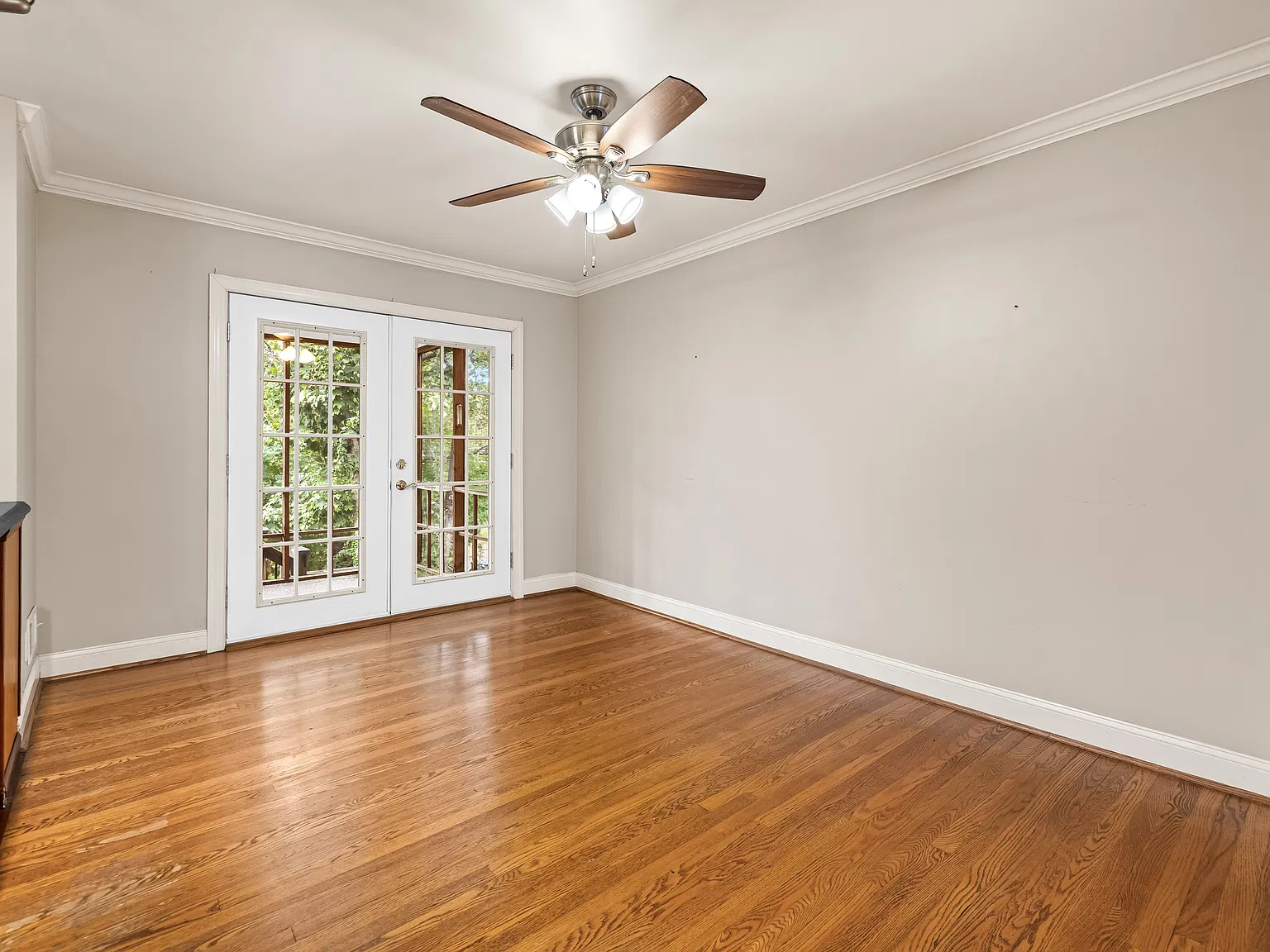 3 bed, 1292 sqft, $2,700 — Photo 4