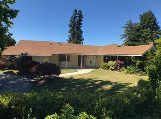 30 Castle Ct, Hillsborough, CA 94010