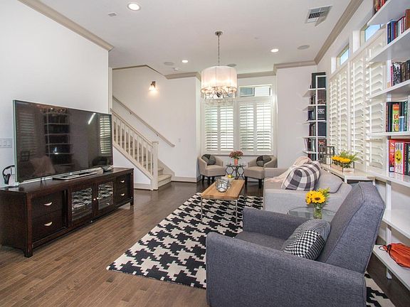 5th image of 2823 Olivares Ln