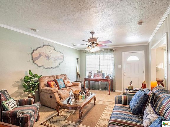 3rd image of 3109 Shady Hill Dr