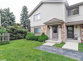 5700 Cambridge Cir, Racine, WI 53406