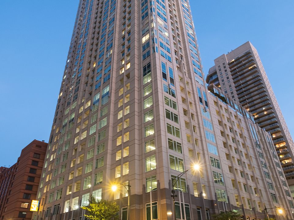1st image of 33 W Ontario St #P9c23