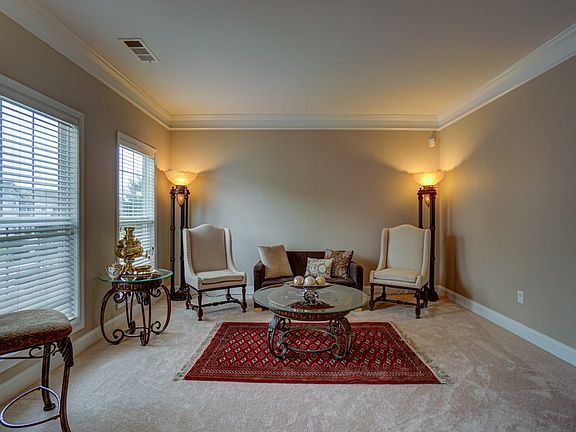 4th image of 104 Creek Shoals Dr