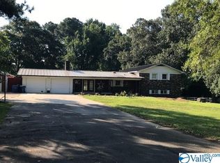 2561 Walnut St, ALBERTVILLE, AL 35950