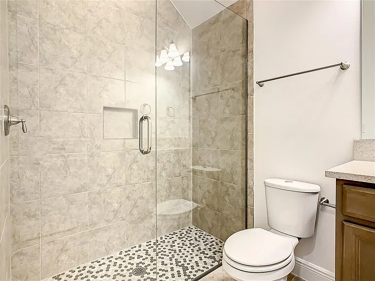 13899 Larkton Ln — Photo 38