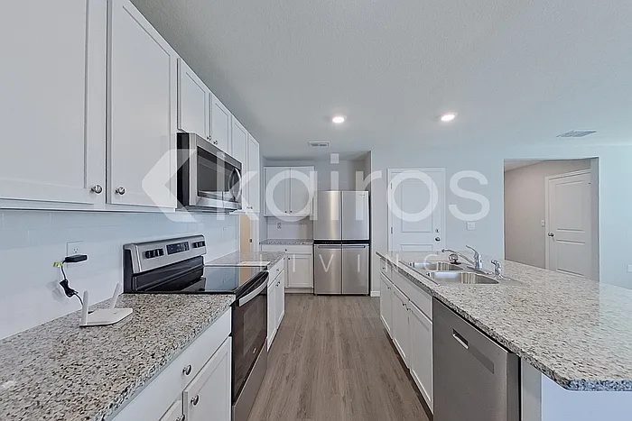 8740 SW 43rd Ter — Photo 6