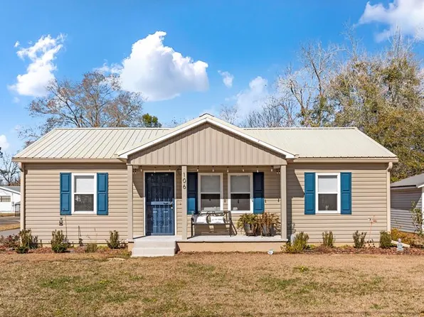 106 Oates St, Headland, AL 36345