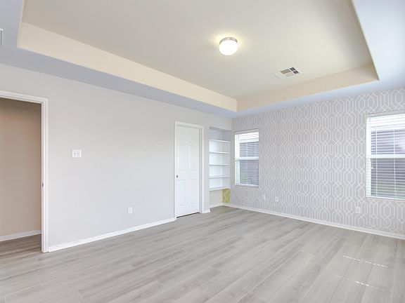3rd image of 15007 Holland Grove Ct