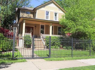 337 Wisconsin Ave, Oak Park, IL 60302