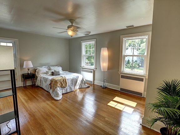5th image of 4817 W Seminary Ave