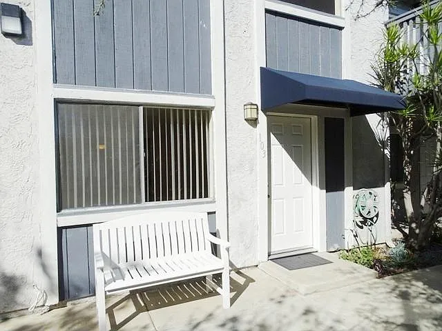 Pomona Ave — Photo 35