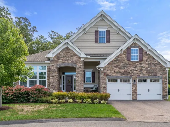 24 W View Ln #24, Stow, MA 01775