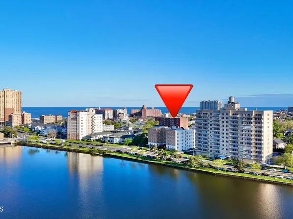 500 Deal Lake Drive #1F, Asbury Park, NJ 07712