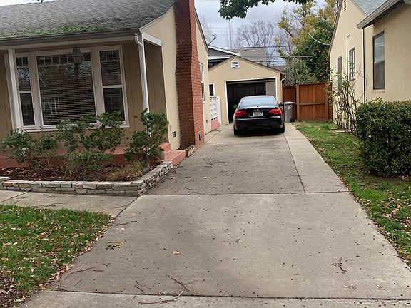 2nd image of 149 Tivoli Way