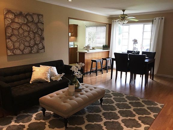 5th image of 870 Camaritas Cir