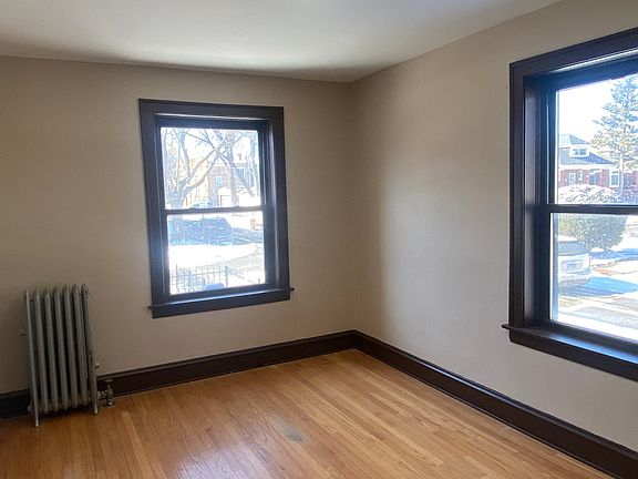 5th image of 6501 S Maplewood Ave #1