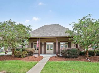 18431 Bellingrath Lakes Ave, Greenwell Springs, LA 70739