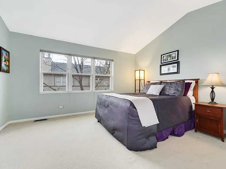 1540 N Greenview Ave #E — Photo 6