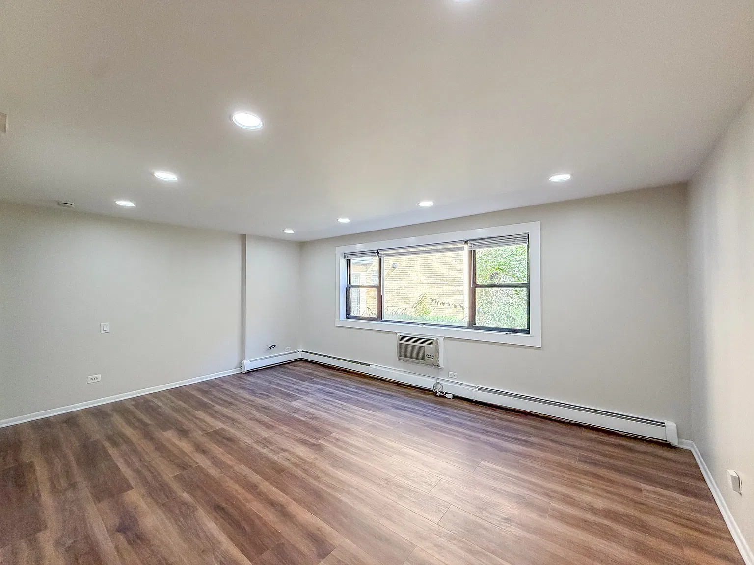 2 bed, 1.5 bath, $1,850 — Photo 1
