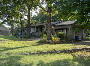 279 Covey Ln, Locust Grove, OK 74352