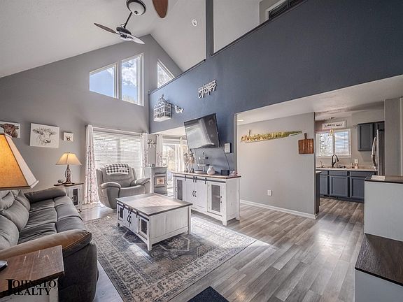3rd image of 5 Tanya Rd
