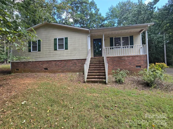 129 Conestoga Ct, Mount Gilead, NC 27306
