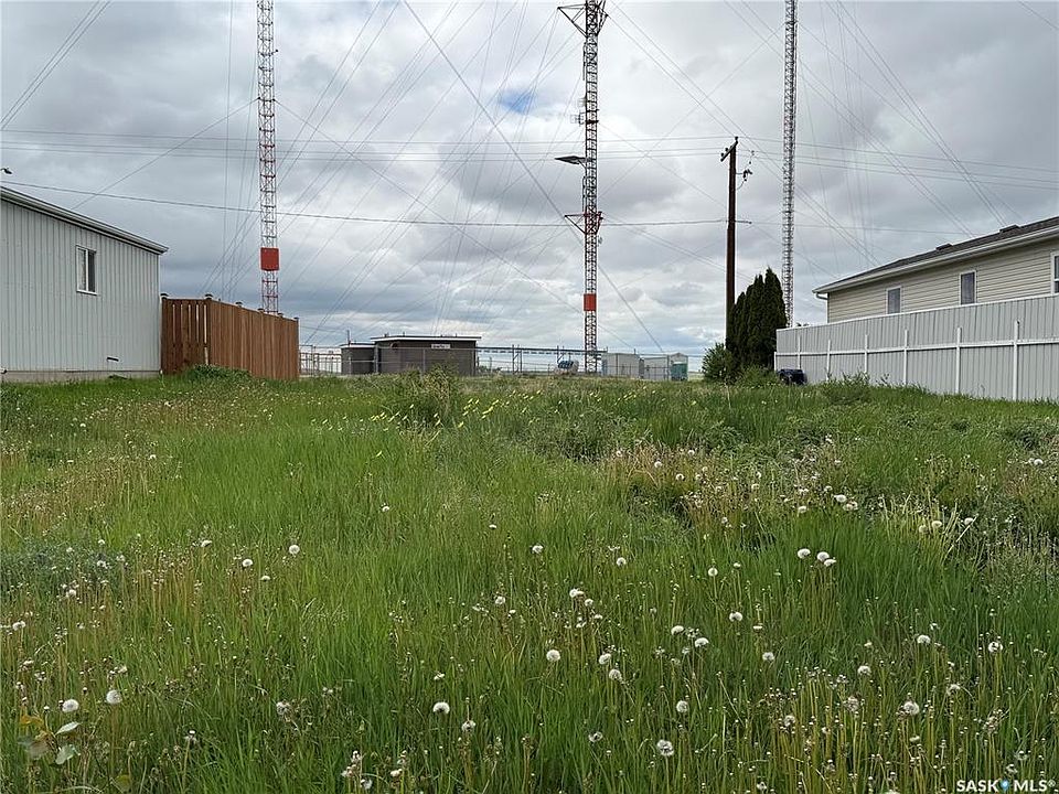 2nd image of 349 10th AVENUE SE