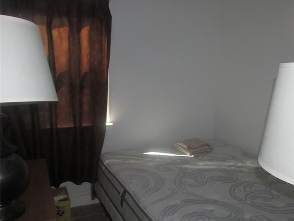 3rd image of 1742 Quebec Street