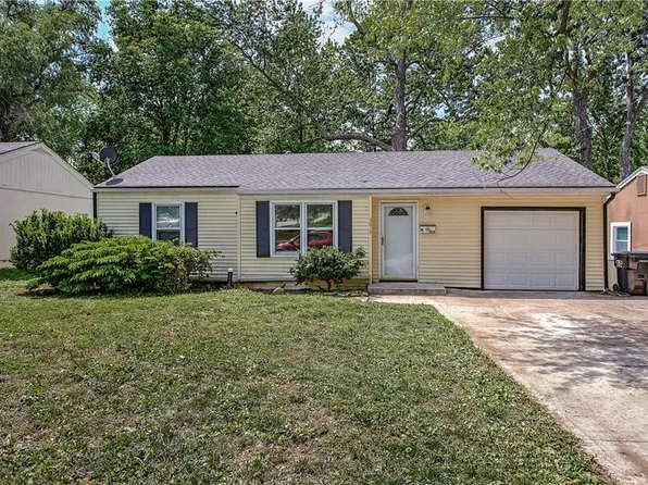 3018 S Norton Ave, Independence, MO 64052