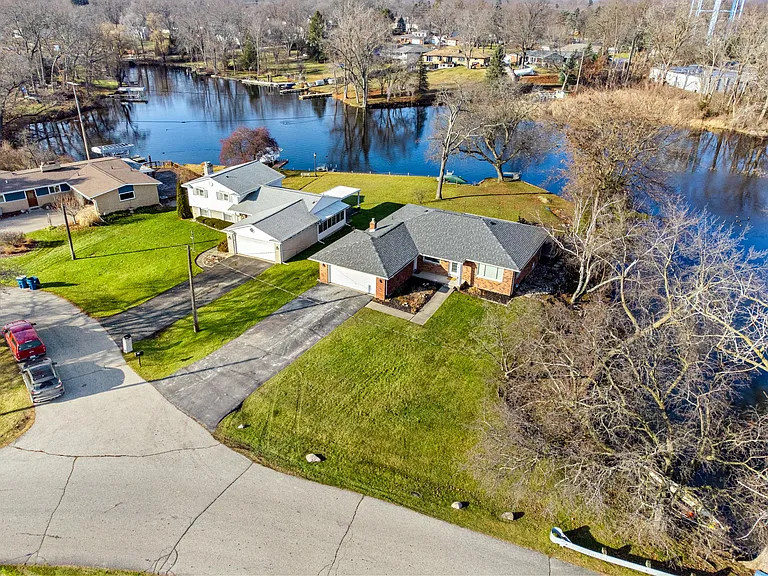 3261 Schoolhouse Dr — Photo 50