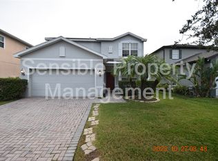 8806 Cameron Crest Dr, Tampa, FL 33626