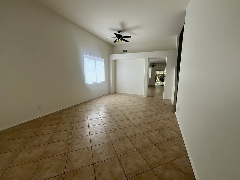 3852 W Ranier Ct — Photo 17