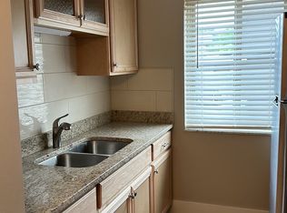 1213 Northmoreland Blvd, Cuyahoga Falls, OH 44221