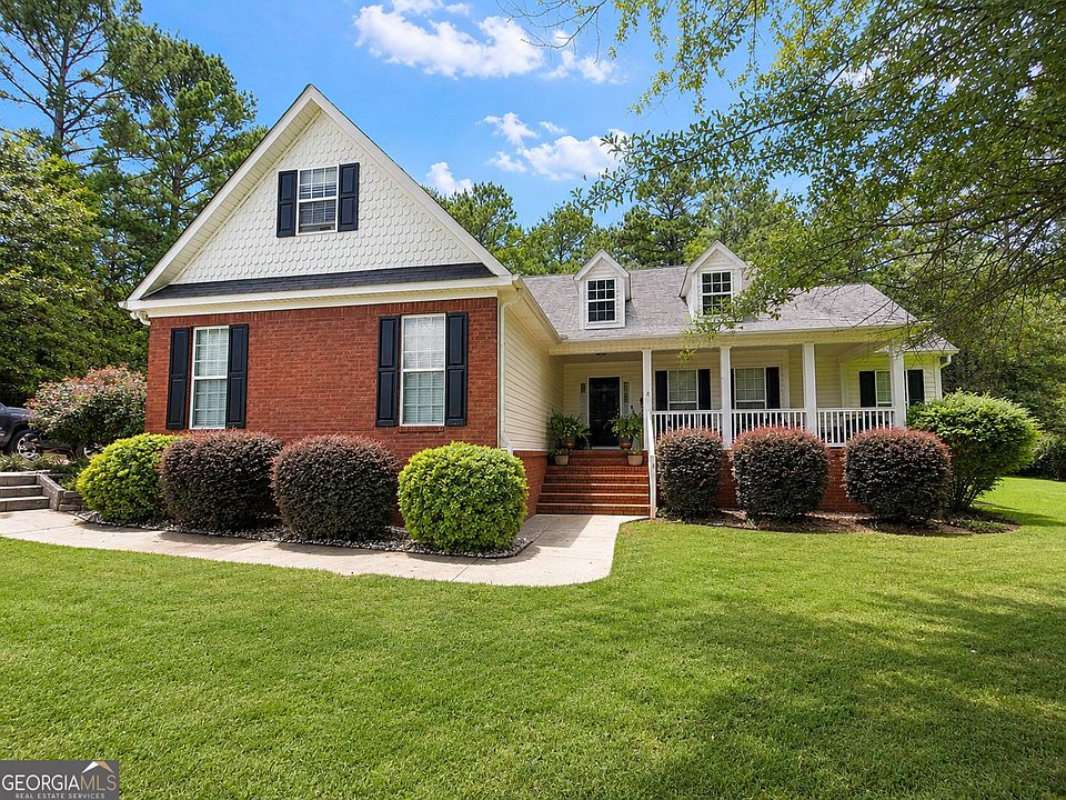 1st image of 798 Whitfield Walk