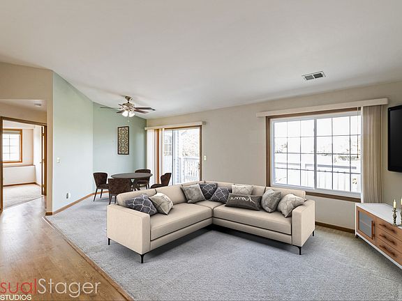 2nd image of 2482 Charleston Dr #2