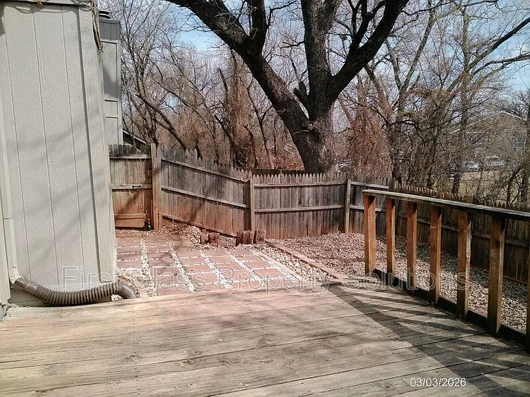 1406 Mary Lee Ln — Photo 22