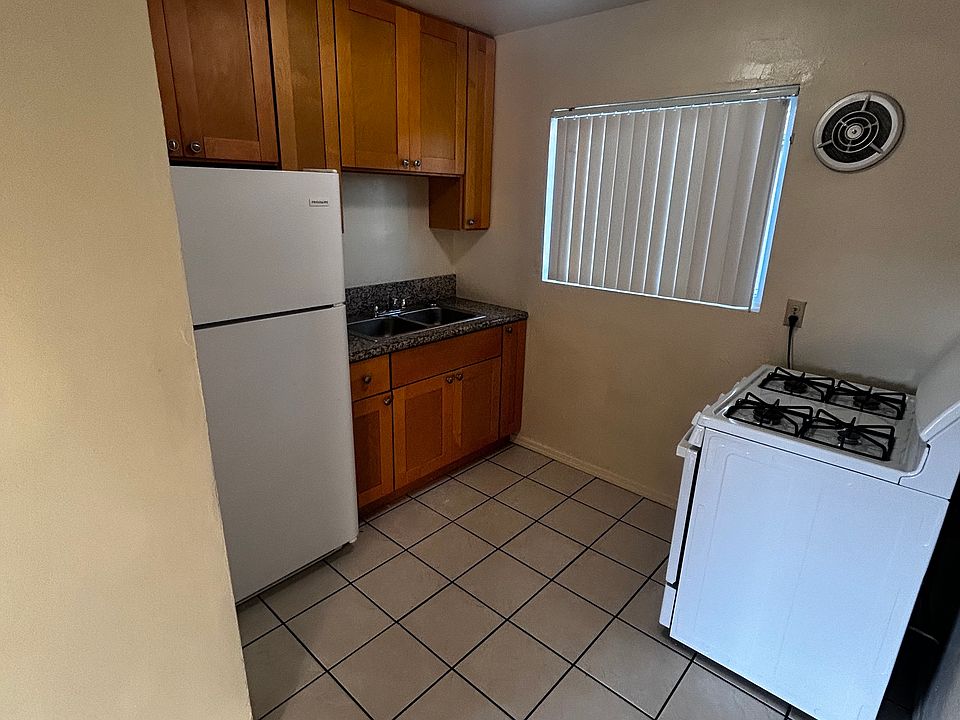 2nd image of 2050 Ulric St APT 34