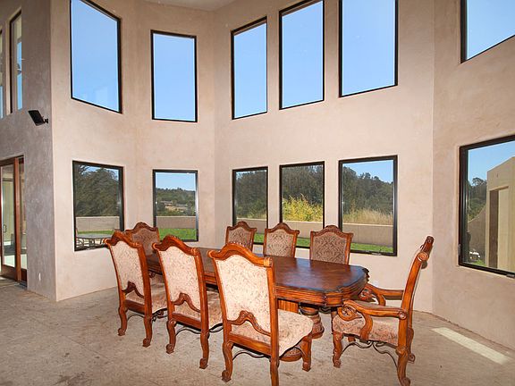 3rd image of 230 Migues Mountain Ln