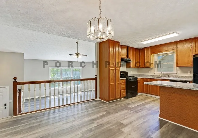 223 Sterling Trl — Photo 7
