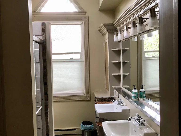 23 Hammond St — Photo 6