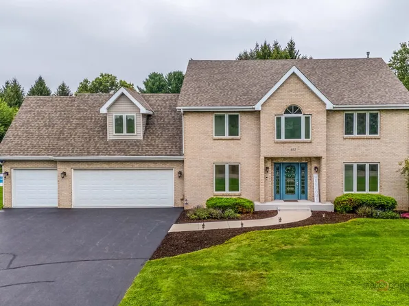 892 Tuneberg Dr, Belvidere, IL 61008