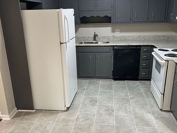 5th image of 274 Scarlet Way
