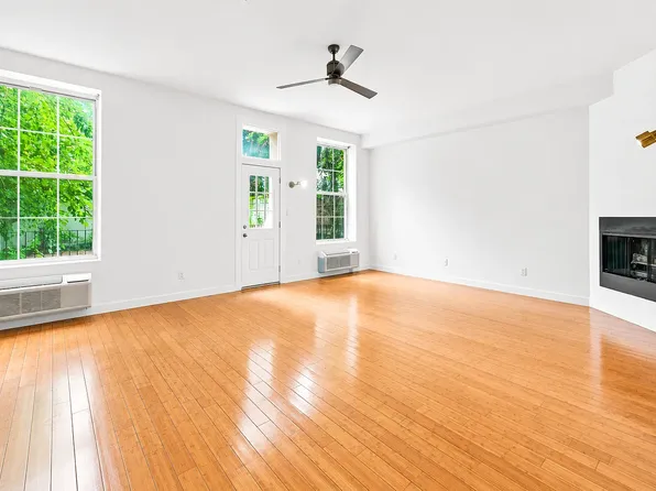 5-11 50th Ave APT 1, Long Island City, NY 11101