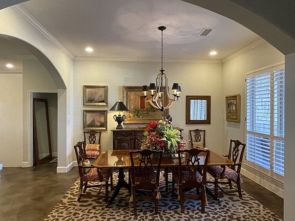3rd image of 807 Trinidad Pl