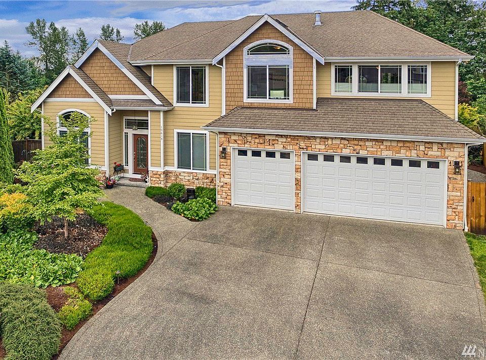 1st image of 10615 SE 290th St