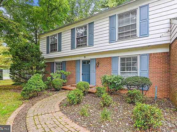 3rd image of 12714 N Commons Way